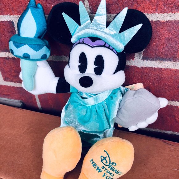NWT Disney Store Exclusive NYC Minnie Mouse Plush Statue of Liberty 14” - Picture 2 of 7